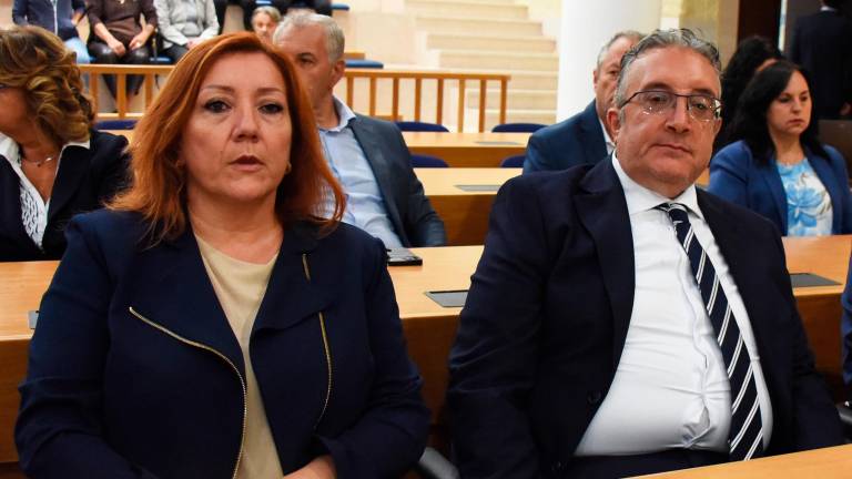 Giuliano Saponi con la sorella in tribunale (foto Migliorini)