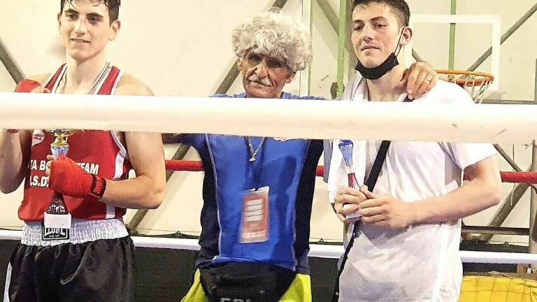 Bekim Arapi, il pugile dell'Edera Boxing Gym Ravenna premiato in Toscana