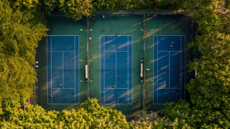 Tennis, a Coriano avanzano Vannucci, Giangiordano e Bonori