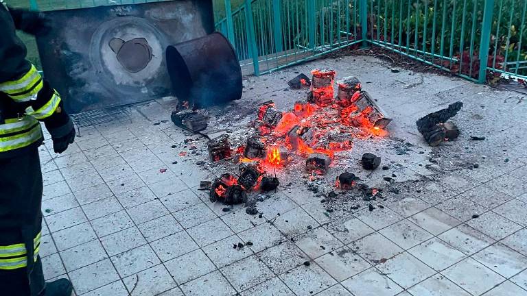 Verucchio, incendio doloso alla piscina, il Comune: “Atto pericoloso e incivile”