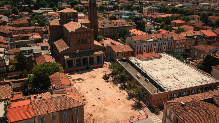 Fusignano, spuntano antichi reperti in piazza Armandi: da oggi ripartono i lavori