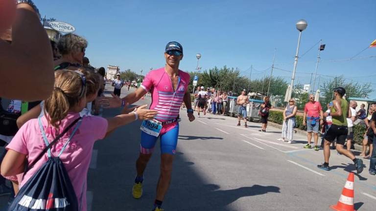 La figlia è guarita: ora il padre va all'Ironman di Cervia per raccogliere fondi contro i tumori pediatrici