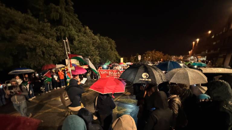 Cesena. Sanitari per Gaza, la manifestazione davanti all’ospedale Bufalini