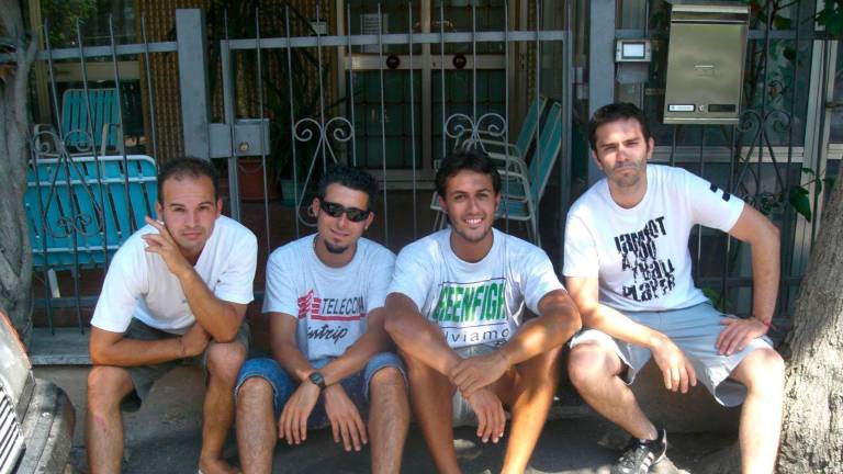 Stessa spiaggia, stesso mare: da Piumazzo a Rimini dal 1996 per il rito decennale