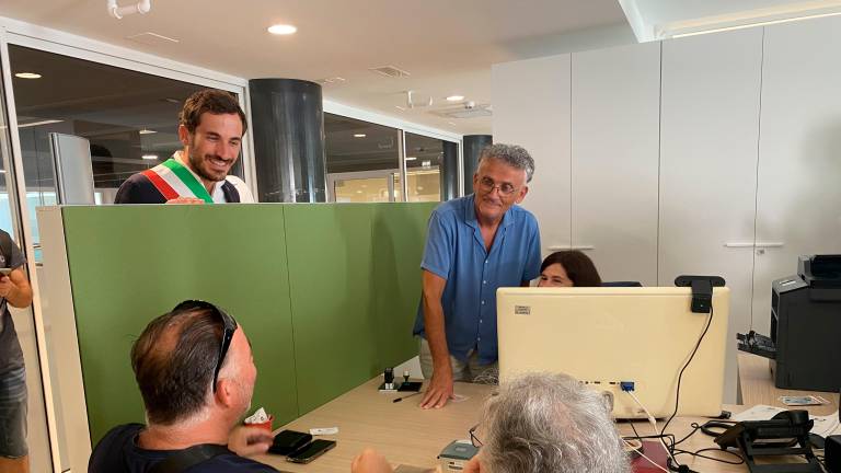 Cesena, carta d’identità elettronica non valida per i viaggi: ampliati gli orari allo Sportello Facile
