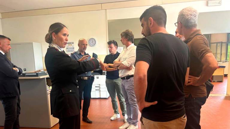 Il sindaco Sacchetti e l’assessore alla Sicurezza Paganelli durante il sopralluogo congiunto con le forze dell’ordine