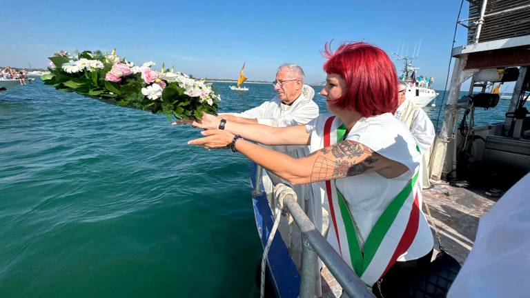 Madonna del Rosario in processione e benedizione del mare a Cesenatico FOTOGALLERY