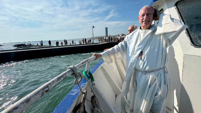 Madonna del Rosario in processione e benedizione del mare a Cesenatico FOTOGALLERY