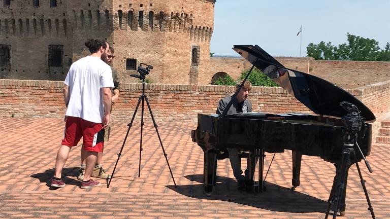 Il mago Casanova al pianoforte