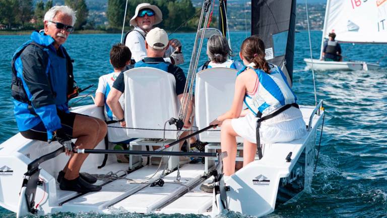 Lo scafo del progetto “Malupa 5.0” in mare