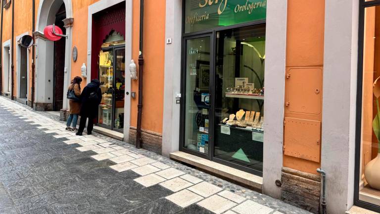 La gioielleria Sergio, rapinata ieri mattina