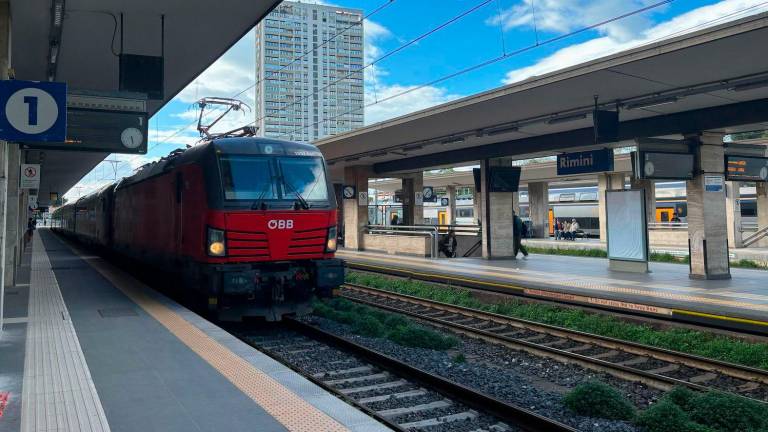Sabotaggio della linea ferroviaria tra Ancona e Rimini: aperto un fascicolo anche sull’ipotesi di terrorismo