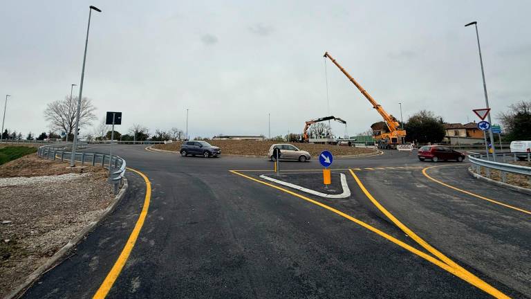 Forlimpopoli, rotonda sulla tangenziale: completati i lavori di illuminazione