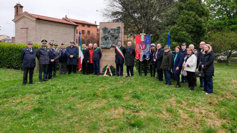 La cerimonia dl Giardino Generale Anders in via Coraglia (foto Mauro Monti Mmph)