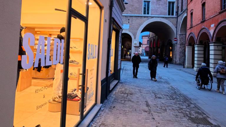 Imola, buona la partenza dei saldi ma il centro storico “ha fame” di presenze