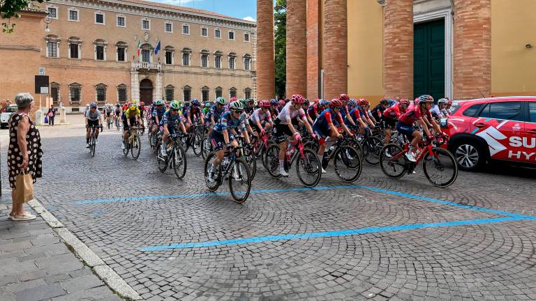Il passaggio in piazza Duomo