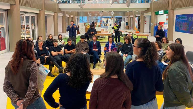 Cesena, dalla scuola al tempo libero: i giovani della città incontrano il Comune