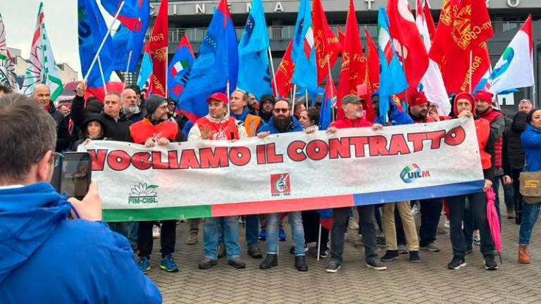 Una delle manifestazioni per il rinnovo del contratto dei metalmeccanici