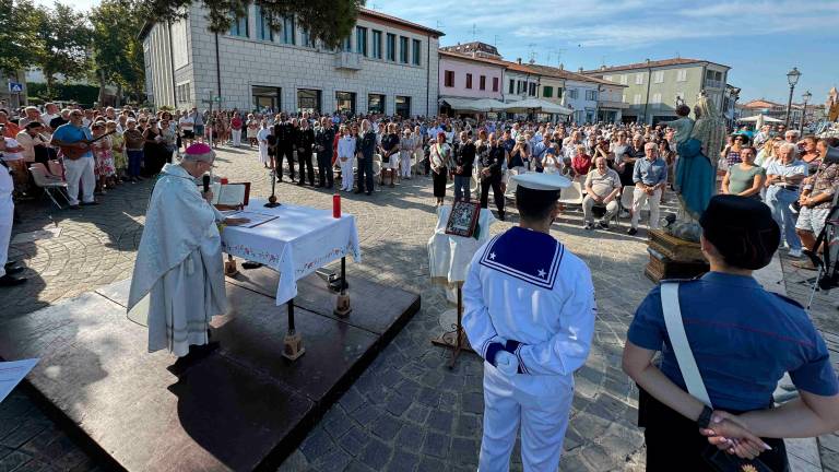Madonna del Rosario in processione e benedizione del mare a Cesenatico FOTOGALLERY