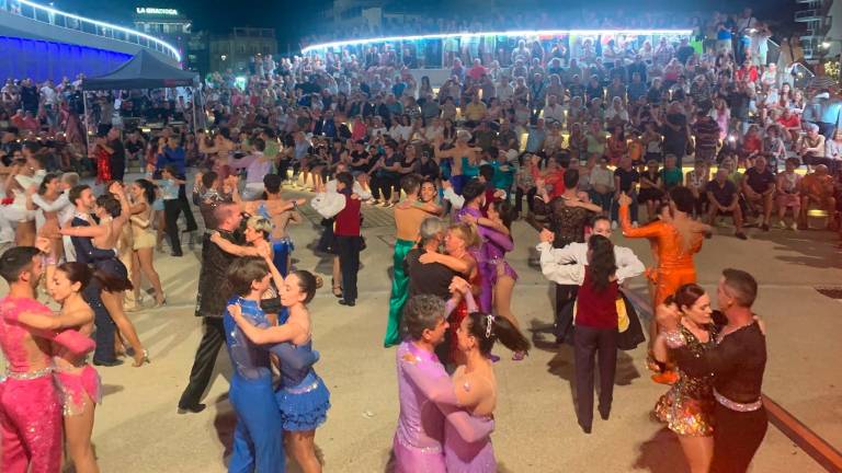 Rimini, a Capodanno debutta la versione invernale della “Liscio Street Parade”