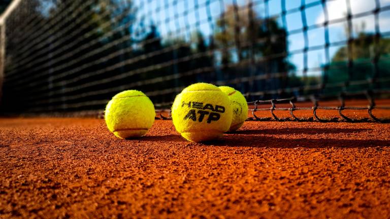 Tennis, Olivieri e Mazzarini avanzano al Memorial “Piraccini” del Casalboni