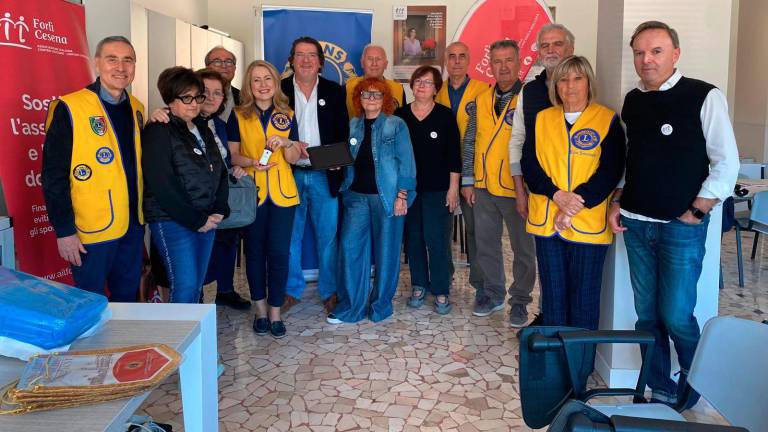 La donazione del Lions Club Forlì Host ad Ail