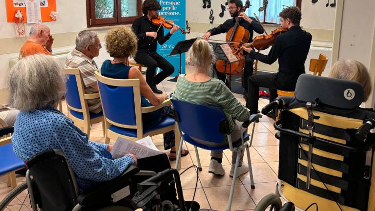 Rimini, l’orchestra Cherubini suona nelle residenze per anziani
