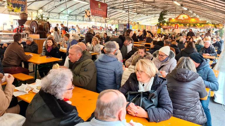 Santarcangelo, Fiera di San Martino, pienone e oltre 500 persone sanzionate per divieto di sosta