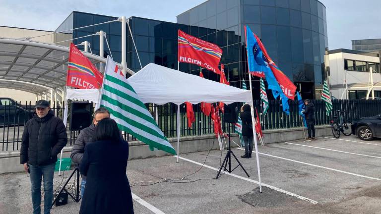 Gruppo Aeffe, già 120 licenziati. Marcello: «50mila euro della Regione per Dream Vision»