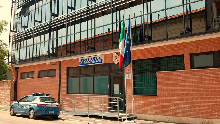 Lugo, fermato per un controllo davanti a un negozio: deve andare in carcere