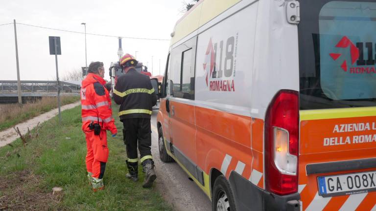 Ravenna, cade nel fiume e viene salvato dai Vigili del Fuoco - Gallery