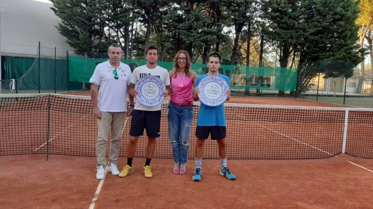 Tennis, Pier Paolo Campoli e Sofia Regina vincono il torneo di Terza del Tre Colli Brisighella