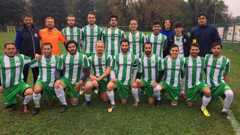 Calcio, regalo di Pasqua dello sponsor: una squadra di Terza Categoria gioca al Morgagni di Forlì