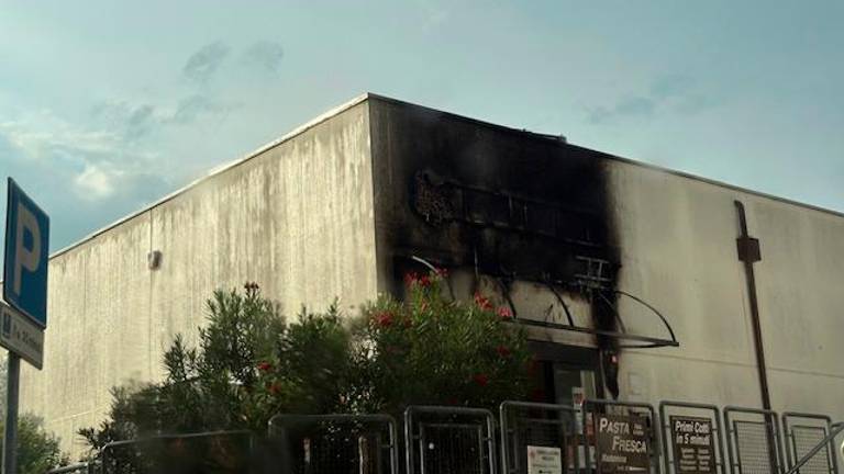 Maltempo nel cesenate: condominio “sbucciato” dal forte vento FOTOGALLERY