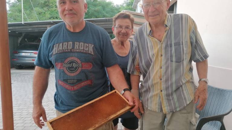 Premio Bella di Cesena a storica famiglia di apicoltori
