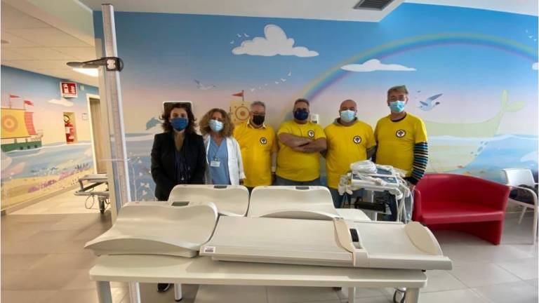 Rimini, Svalvolati dal cuore d'oro: donazioni per 10mila euro a Oncologia Pediatrica