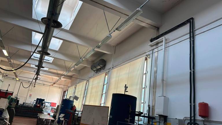 All’interno dell’edificio che ospita l’Iti Marconi è stato rifatto anche l’intonaco