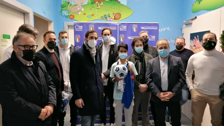 Il Cesena Fc, la Figc e la Lega Nazionale Dilettanti in visita al reparto di Pediatria del Bufalini