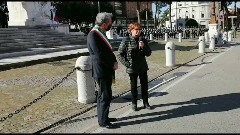 Forlì, cerimonia solenne in piazzale della Vittoria per la cittadinanza al Milite Ignoto