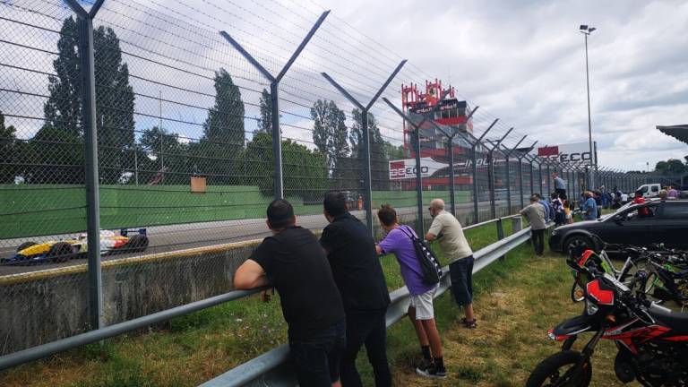 Autodromo di Imola, lutto al Peroni Race muore per malore un pilota