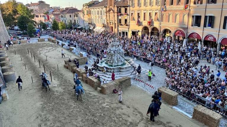 Cesena: presentati i contendenti al Palio 2022 che torna in piazza Del Popolo - VIDEO