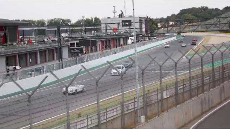 Imola. Minardi Day, 14mila presenze e 485 auto dalla storia VIDEO