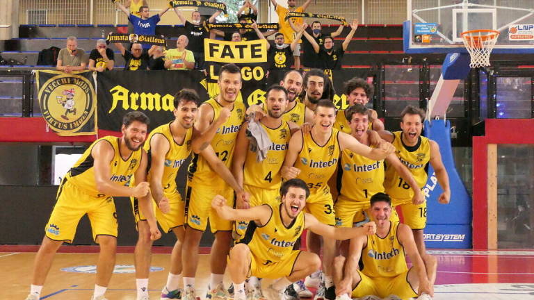 Basket C Gold, la Intech Imola vola in finale promozione