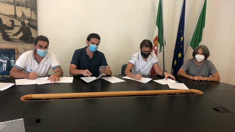 Intesa Italia-Grecia per una pesca sostenibile: accordo siglato a Rimini
