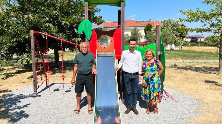 Cesenatico, nuovi giochi per bambini nell'area verde di via Cantalupo