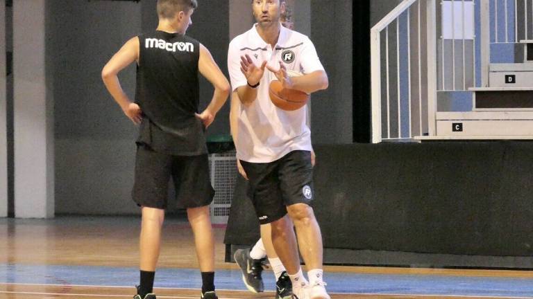 Basket B, venerdì a mezzogiorno c'è Faenza in Supercoppa contro Ancona