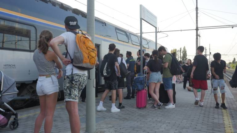 Ravenna, treno pieno, non si entra: proteste al ritorno a casa dal mare - Gallery
