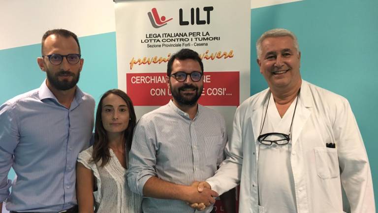 Forlì, la Compagnia dell’Anello dona 2mila euro alla LILT