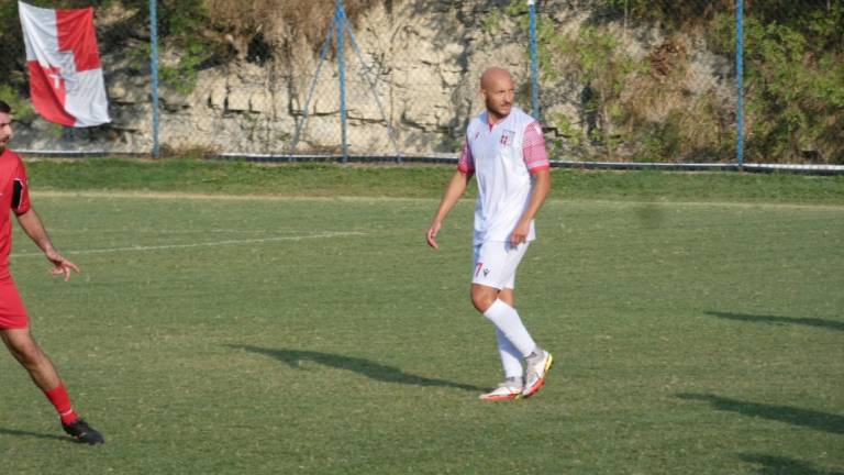 Calcio, un ottimo Rimini vince in amichevole contro il Pescara: decide il gol di Santini (0-1)