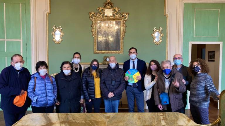 Cesena, gli AlterNativi Anffas in visita in Comune
